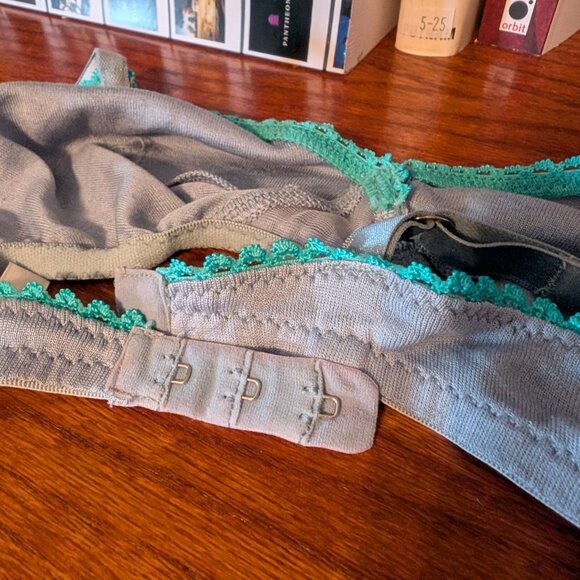 Araks Antonia Bra and Isabella Panty Set Large - Picture 5 of 9